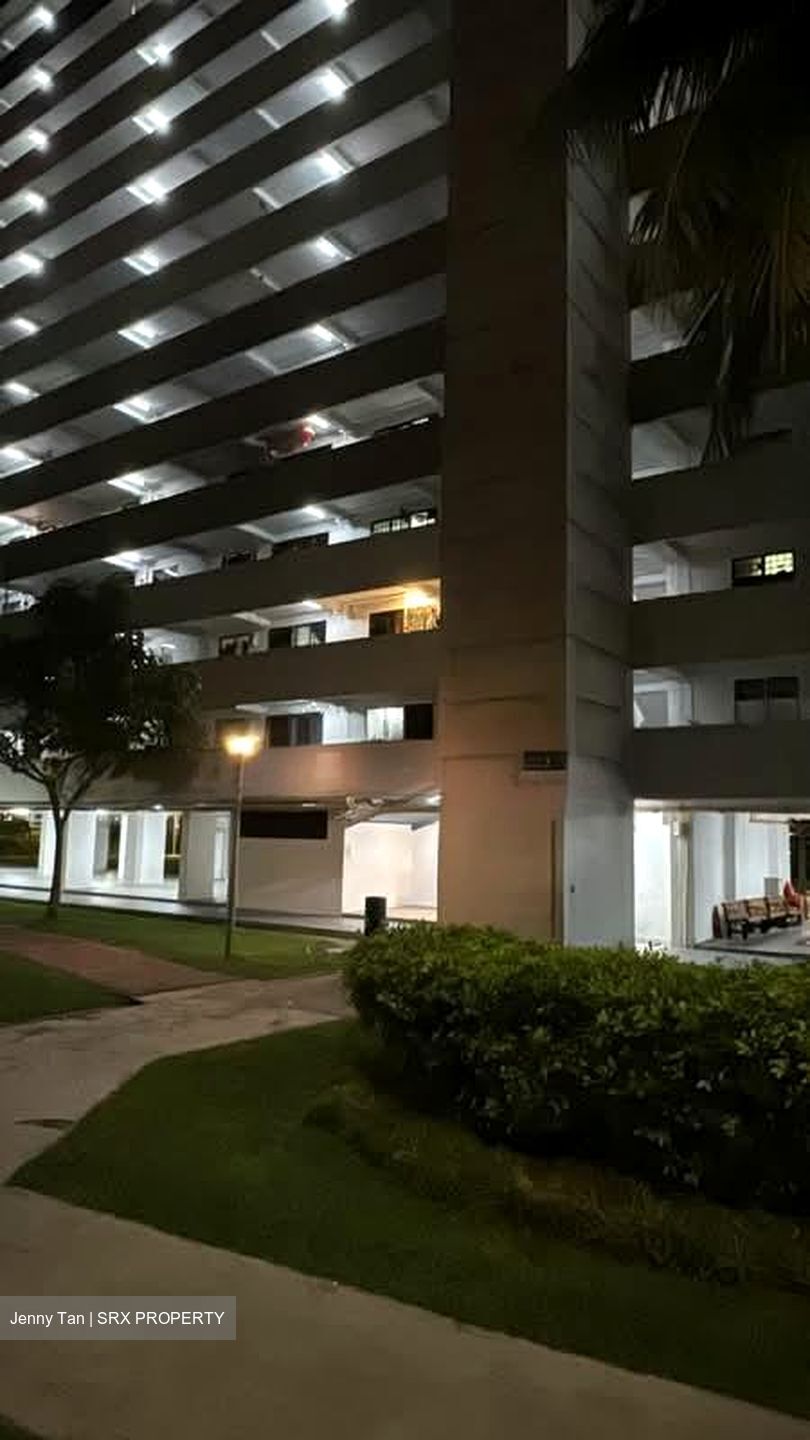 Blk 2 Hougang Avenue 3 (Hougang), HDB 3 Rooms #561595601